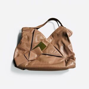 Vince Camuto Classic pink/mauve Leather Shoulder Bag